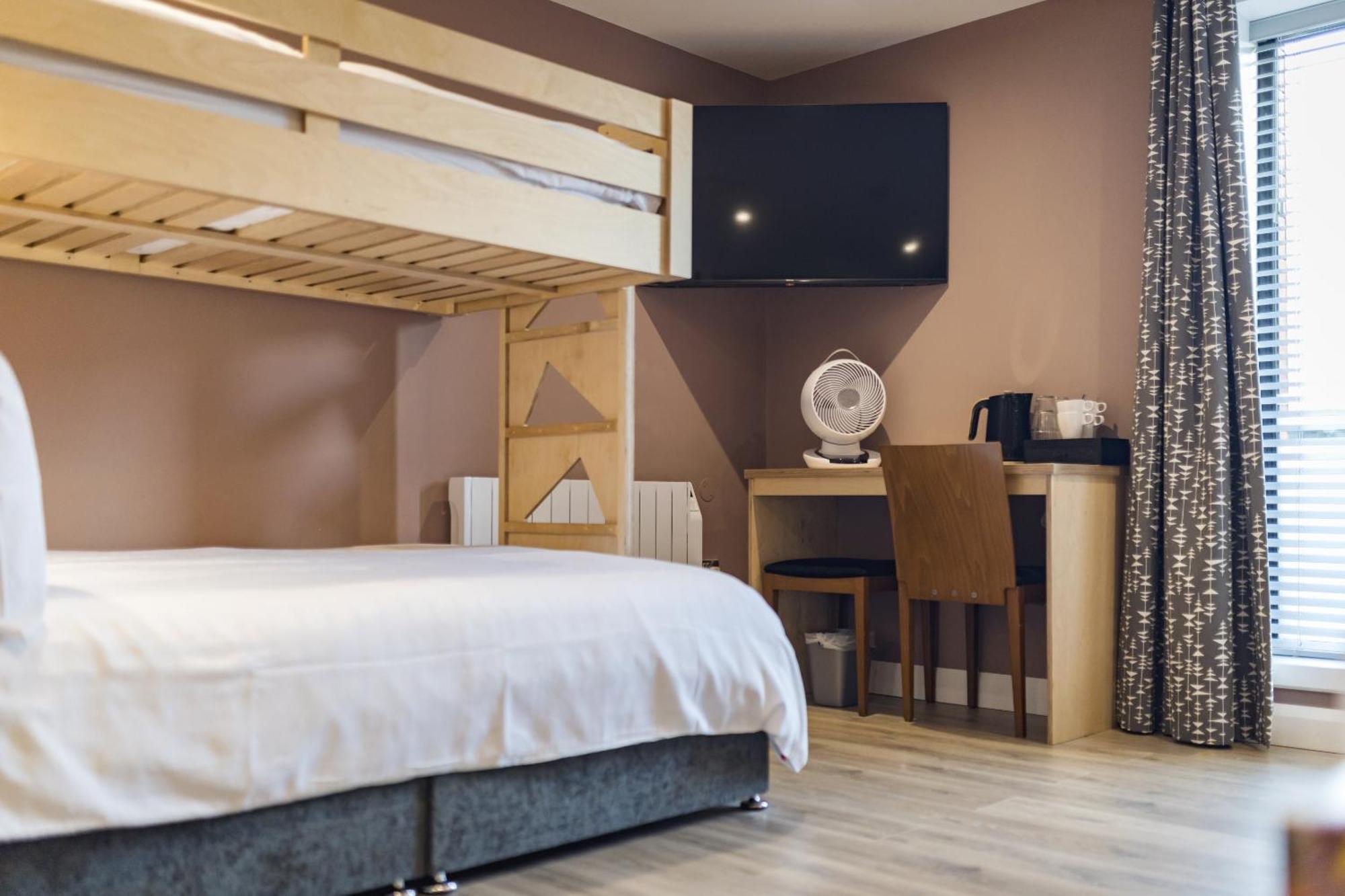 Port 56 Hotel พอร์ตสจ๊วต ภายนอก รูปภาพ